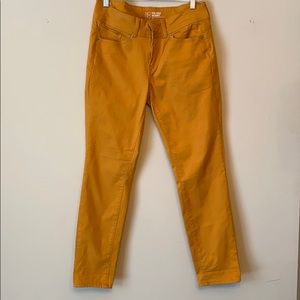 No Boundaries Mid Rise Skinny Jeans